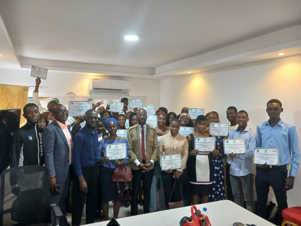 Cérémonie de clôture de la formation en écotourisme à Abidjan